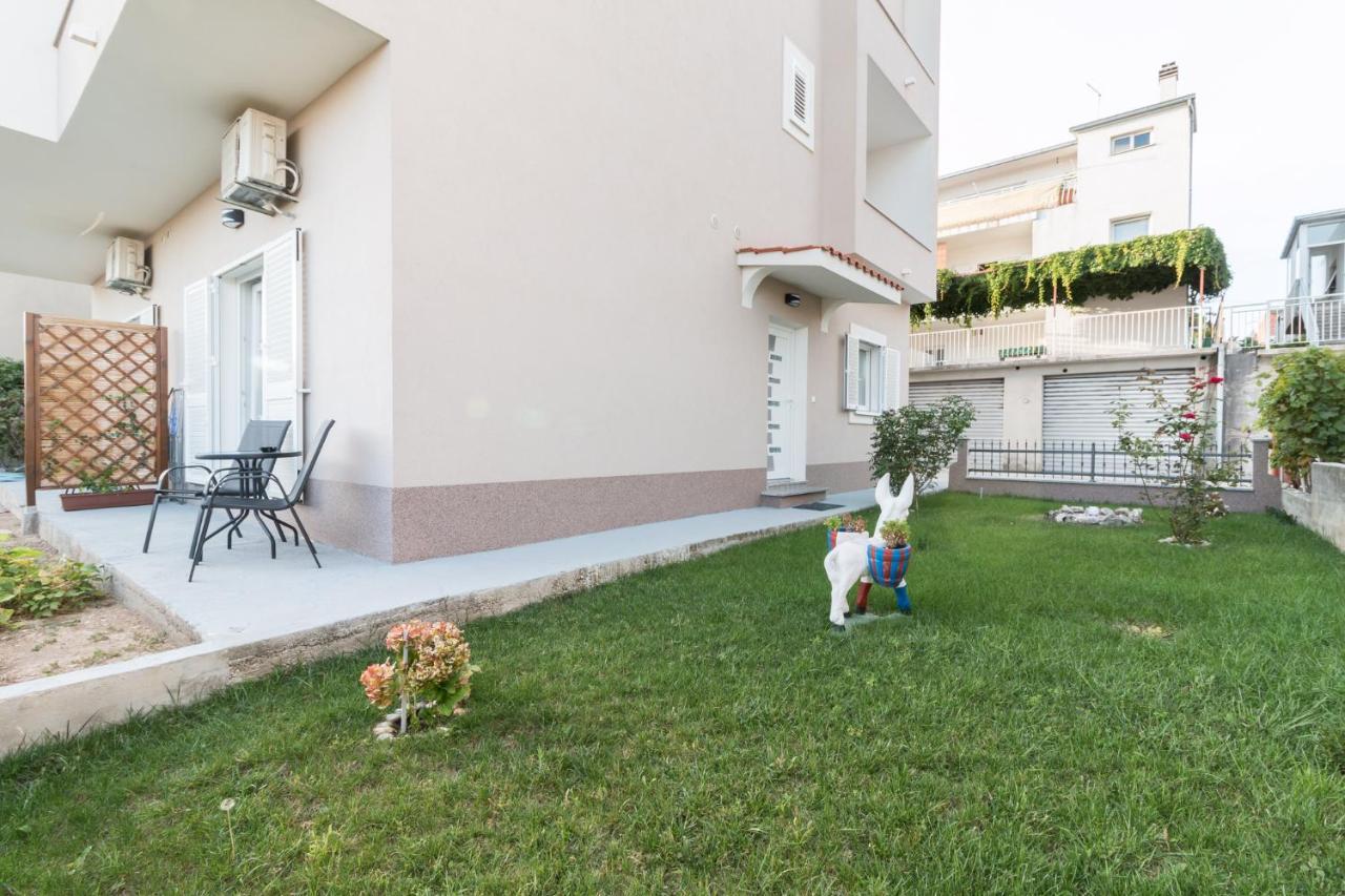 Apartments Lusani Split Exterior photo