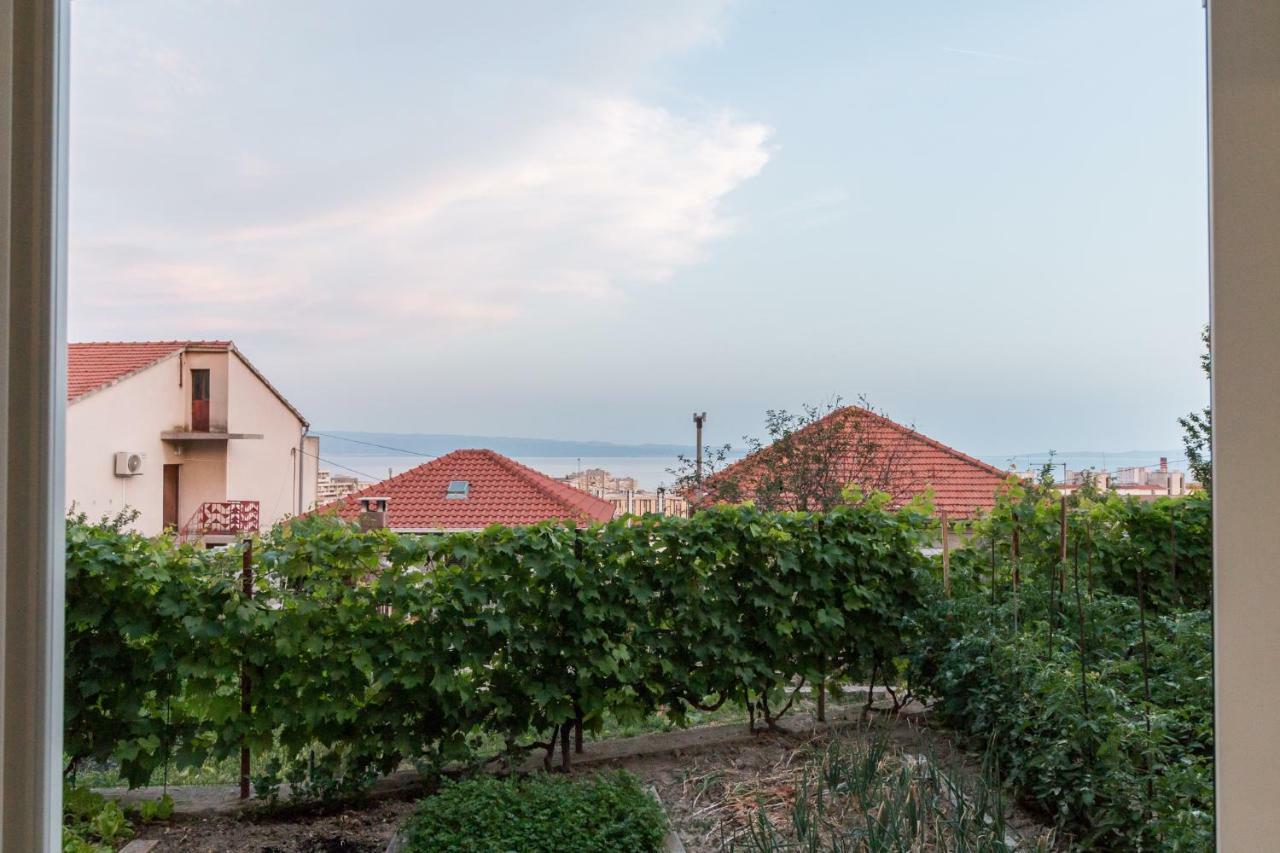 Apartments Lusani Split Exterior photo